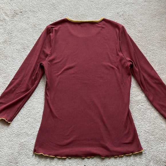 ModCloth Ribbed Three Quarter Sleeve Ruffle Shirt - Picture 5 of 7